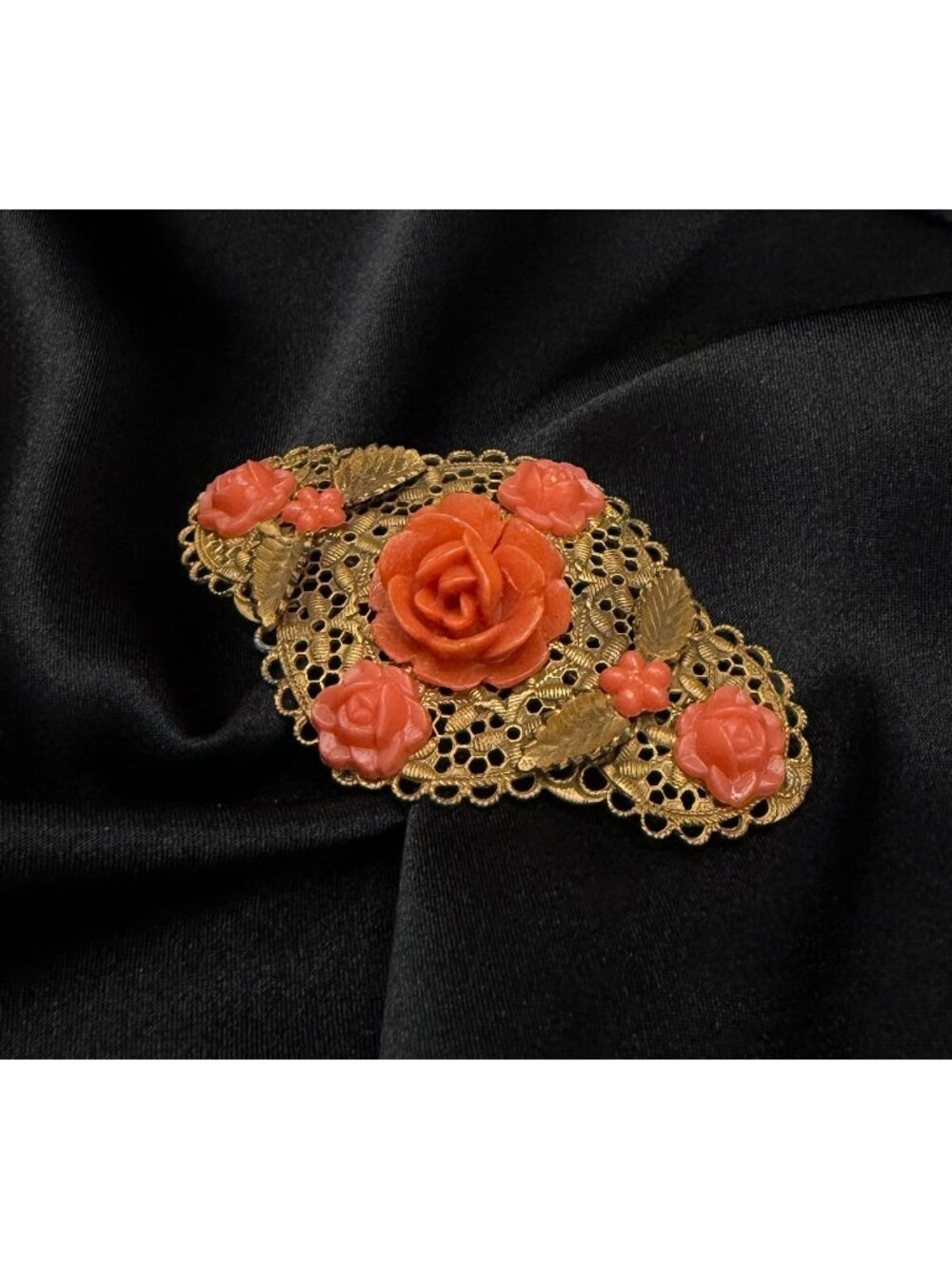 Vintage 1930s-1940s Gold Filigree Brooch With Coral Pink Resin Roses